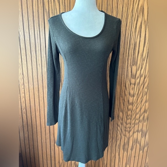 Forever 21 Dresses & Skirts - Forever 21  long sleeve lace up green dress size XL